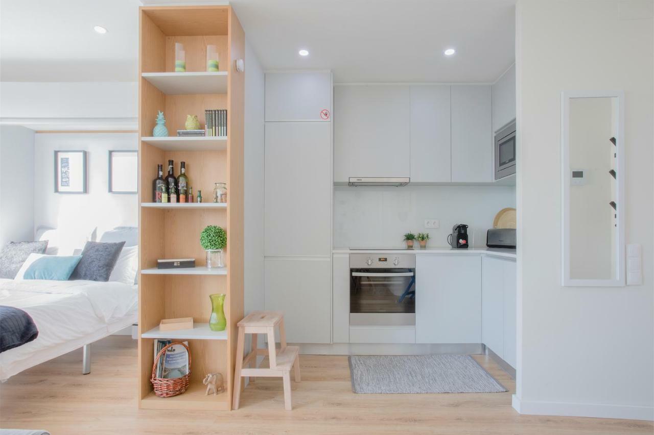 Liiiving In Porto I Bright Light Studio Extérieur photo